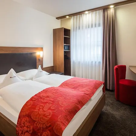 Hotell Schwanen Köngen