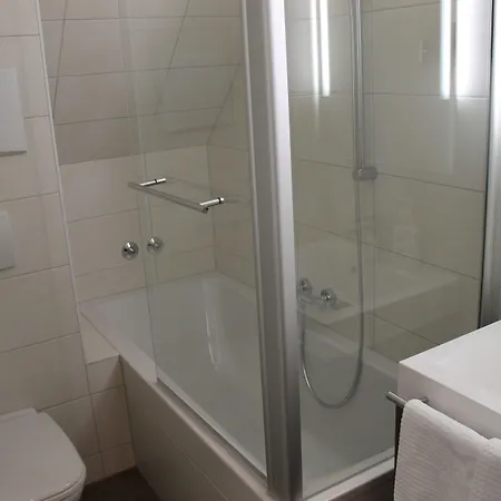 Schwanen 3*